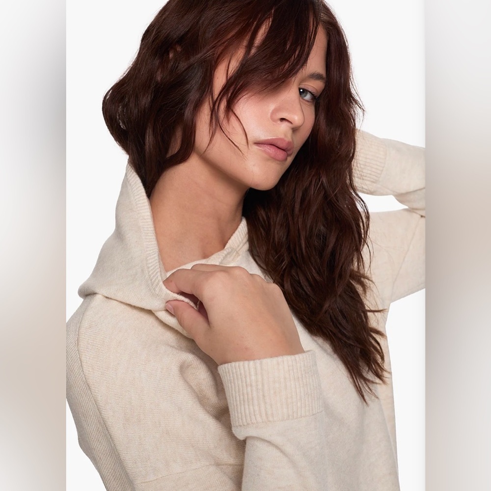 Lazypants Sunday Sweater Hoodie NWOT - Picture 3 of 4